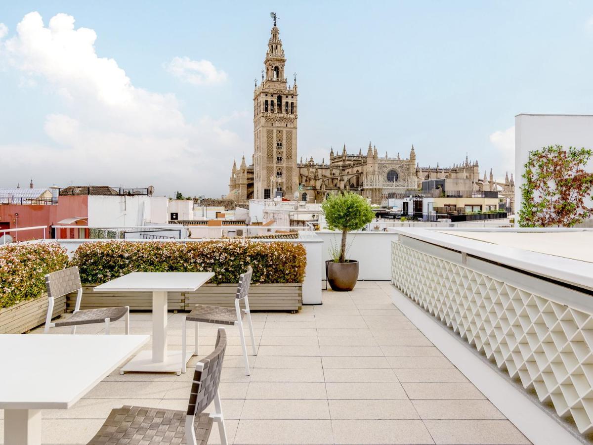 Numa Seville Molina 外观 照片